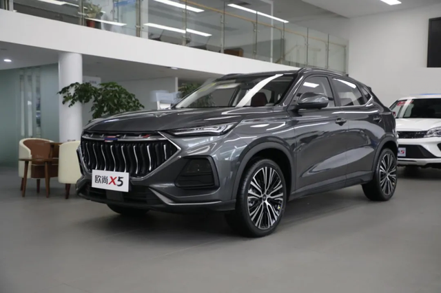 喝92号油的“精品”SUV，全铝发动机，配20英寸轮毂，比皓影帅气