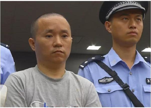 租客拖欠房租杀害房东一家四口后逃亡