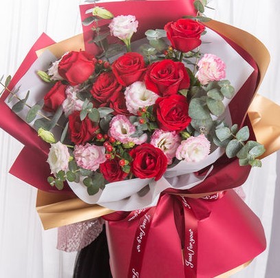 给异性朋友送什么花好(给异性普通朋友送什么花)