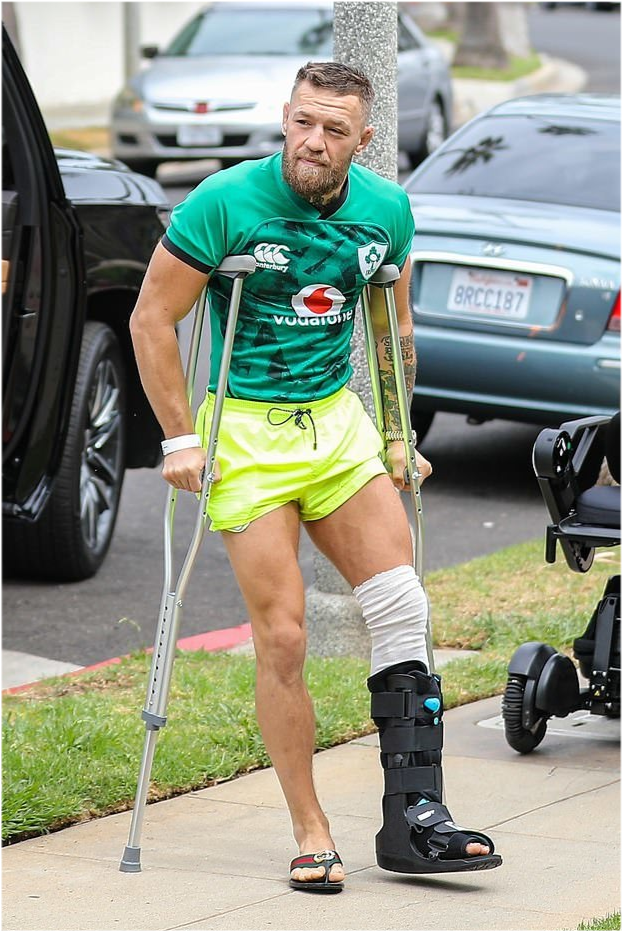 康纳麦格雷戈断腿后又爆照腿断仍然高强度训练早餐是亮点