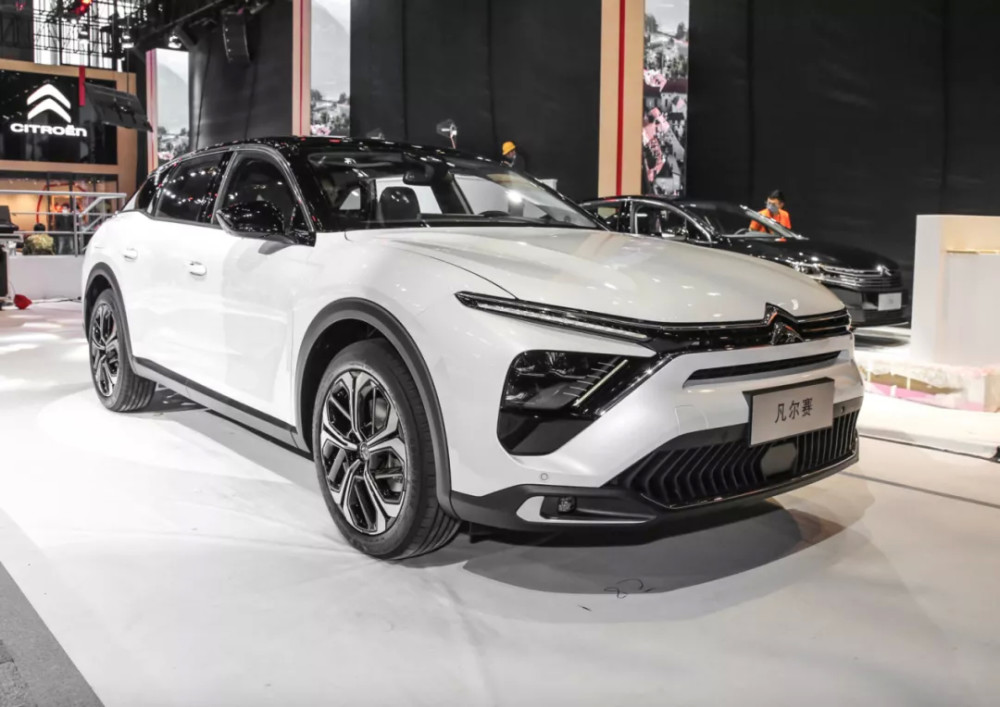 造型或许就是最大卖点，凡尔赛C5 X