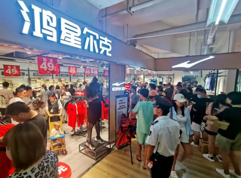 卖爆了！这三款高端国产车一直供不应求，买国产车就要野性消费？