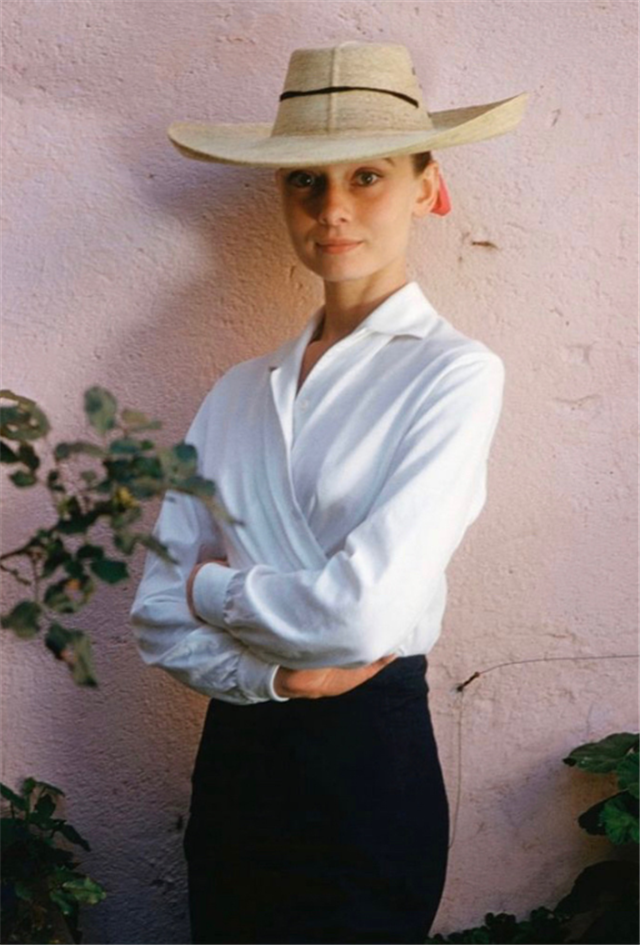 奥黛丽赫本的5大经典造型哪个最美有些风格普通人驾驭不了的