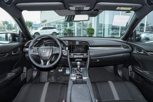 适合年轻人的3款家用车，价格便宜又耐造，每一款都很有实力