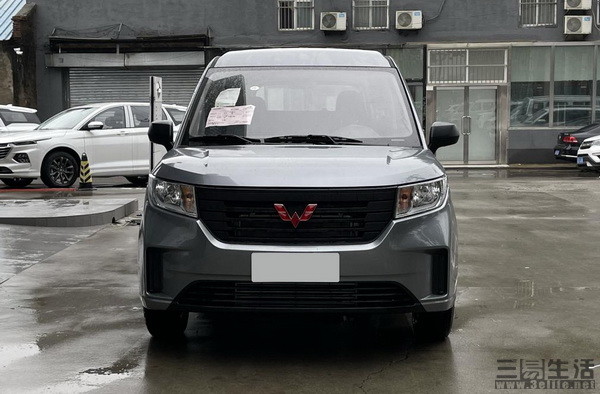 汽通用五菱征程实车已到店 预计8月份正式上市