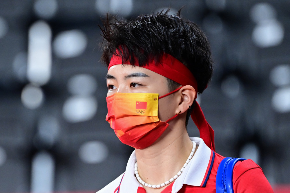 资格赛现场戴着印有墨西哥国旗口罩的男子英国印度志愿者日本拉脱维亚