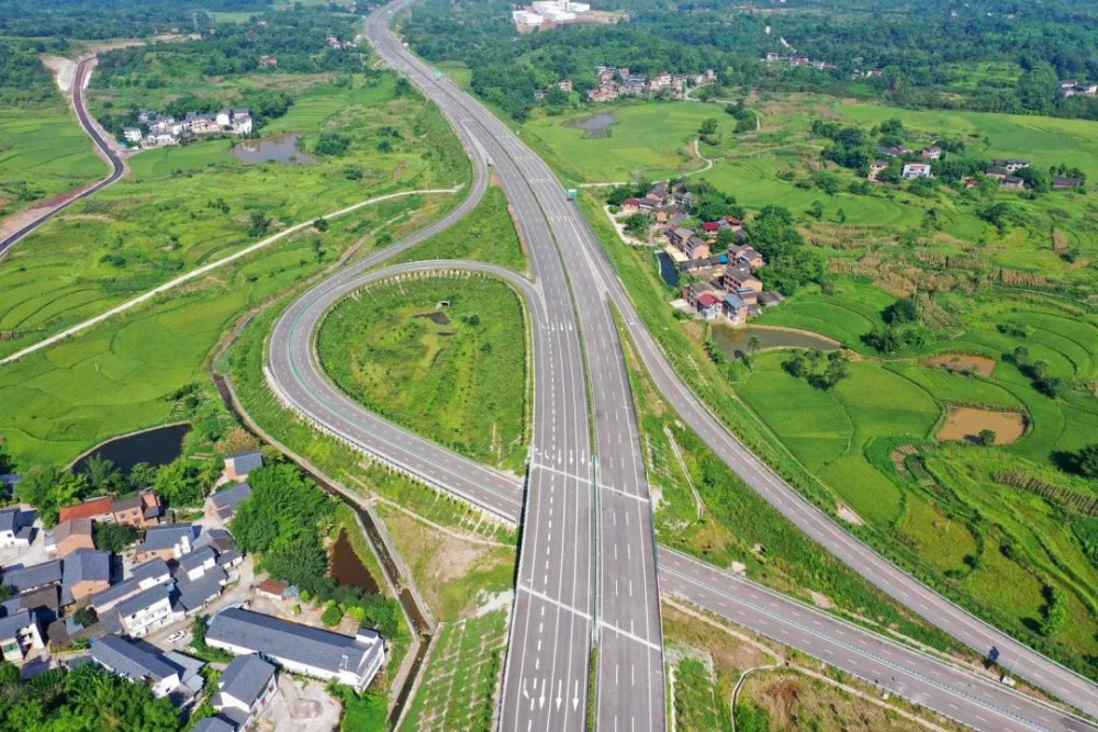 渝长复线高速通车长寿终于迎来蝶变