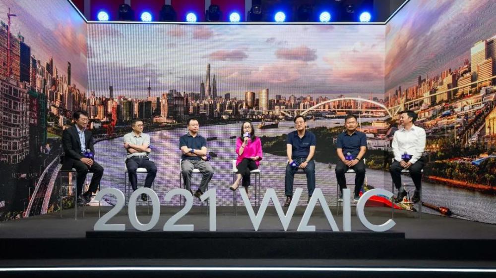 与蔚来传出“绯闻”后，华为造车总裁遭免职！只因说特斯拉“杀人”