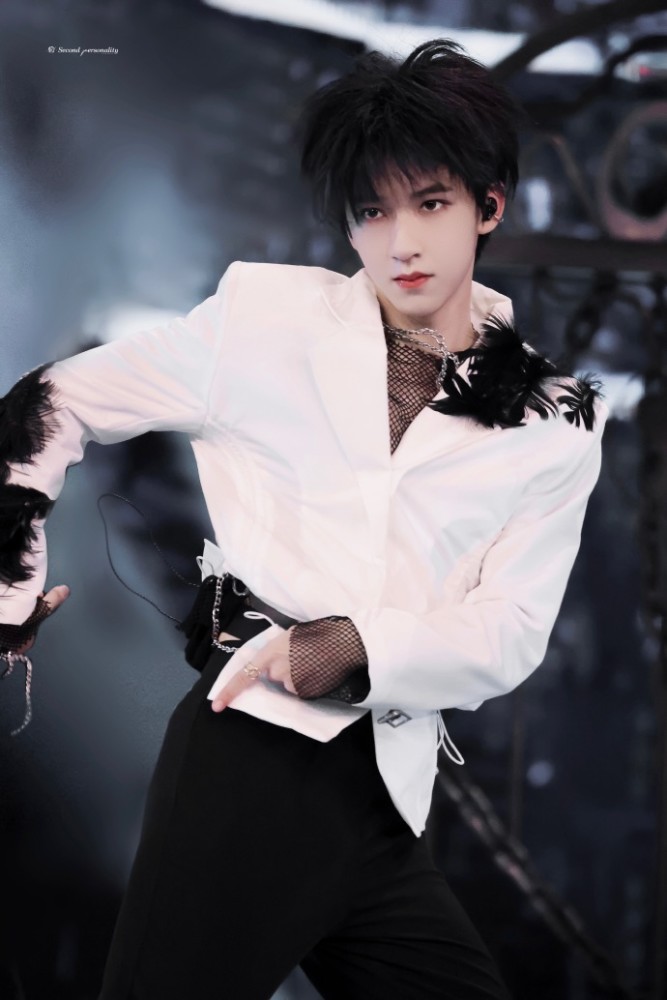 tnt舞台神图你是照耀我前进的神灯