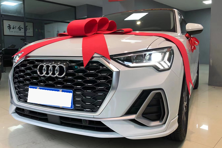 连降7万！到店体验奥迪Q3，2.0T＋犀利外观设计，但轴距能接受吗？