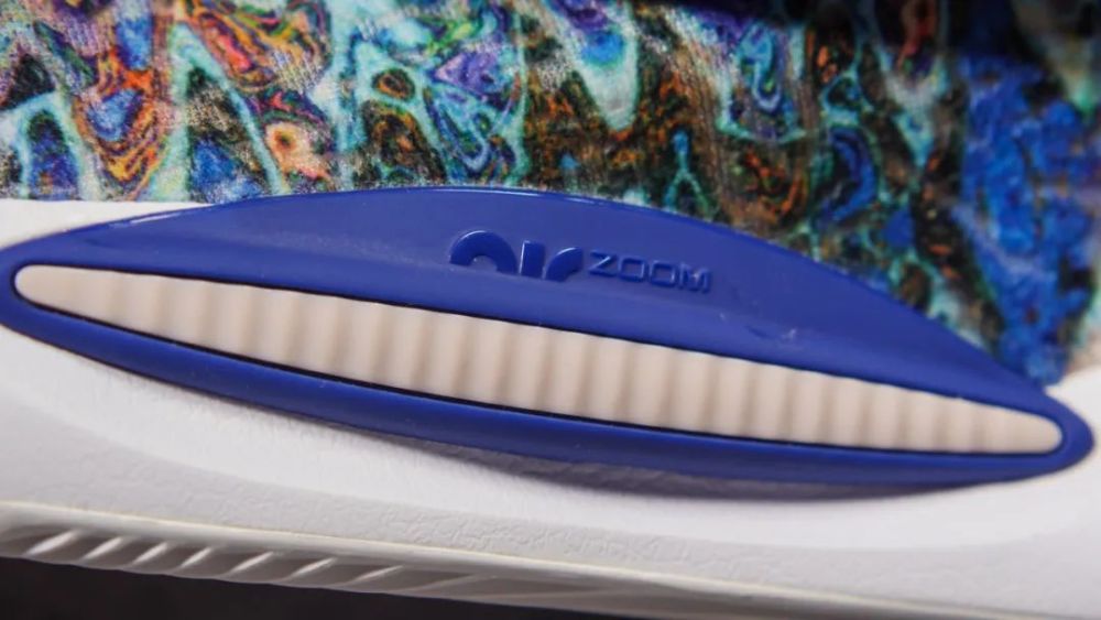 前的全掌zoom strobel 前掌扇形的组合,变成了单全掌zoom strobel气垫