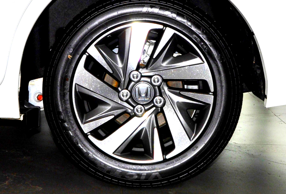 超过4.7m的大本田！降至7.38万，2730mm轴距，空间媲美B级车