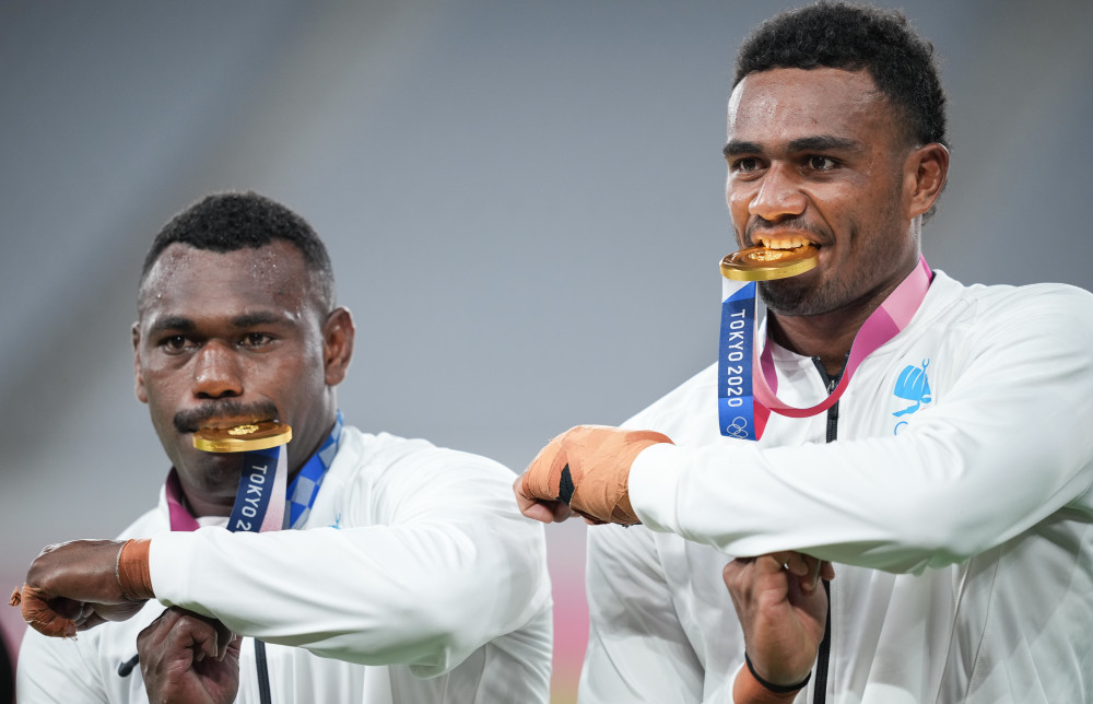 东京奥运会七人制橄榄球斐济队获得冠军