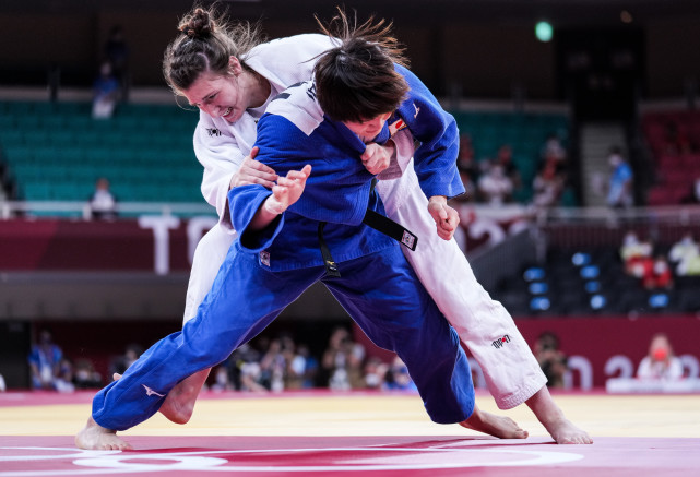 东京奥运会柔道女子70公斤级决赛日本选手夺冠