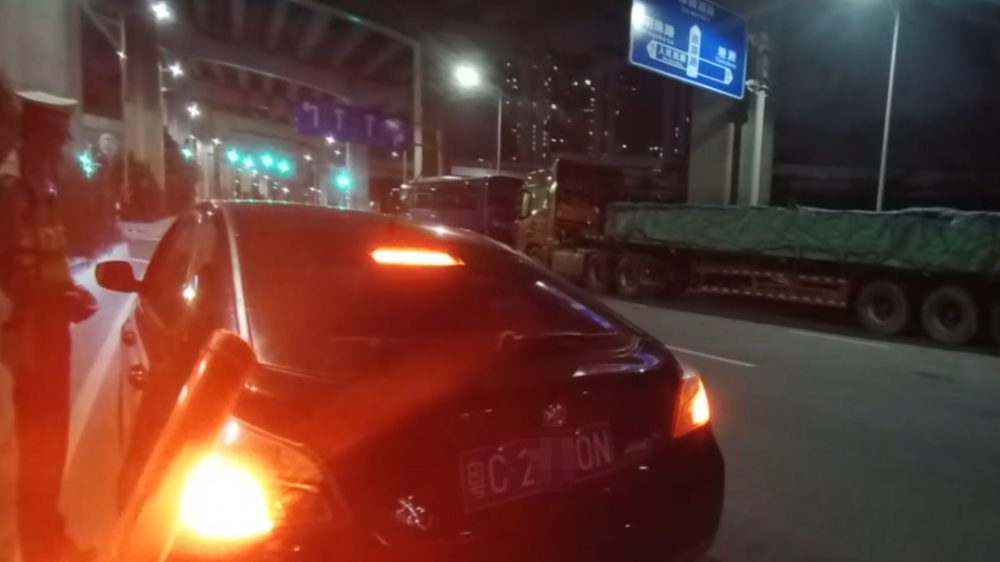 男子花一万多买辆二手名爵小车，开到珠海吃了大亏！前车主说……