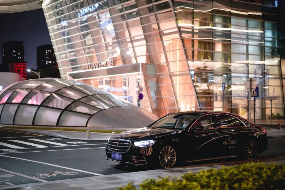 全网深度首测｜奔驰 S 车机是不是智能座舱标杆？