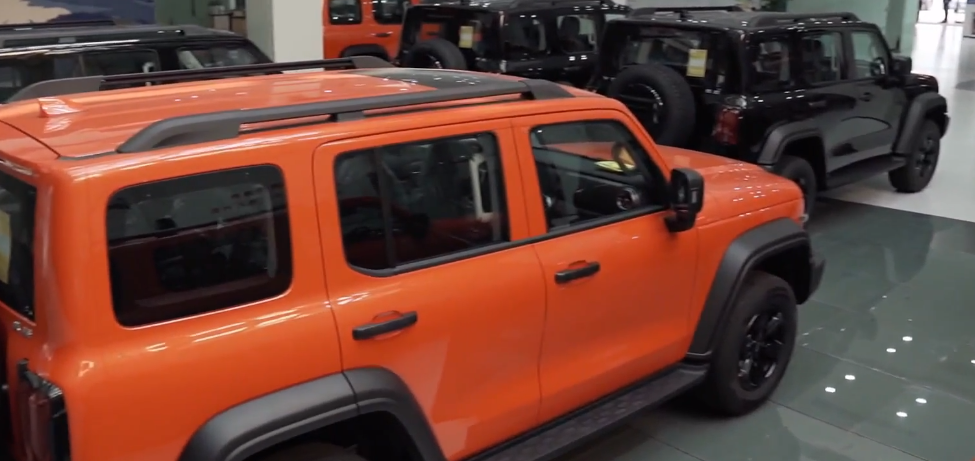 二手坦克300市场价26万，免费玩大半年还能赚2万元，国产奇迹！