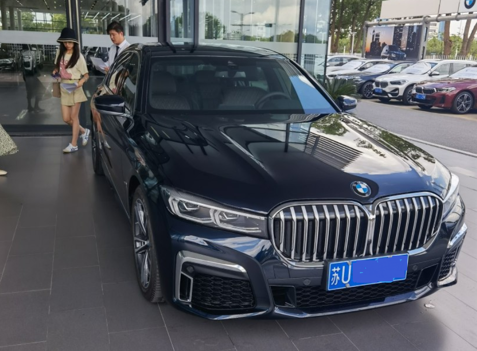 78万买到宝马730，车主常把钥匙挂腰间，半个月后花了4千修理