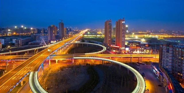 GDP人均城市_31省市人均GDP公布,北京、上海超8万,还有两省不到2万