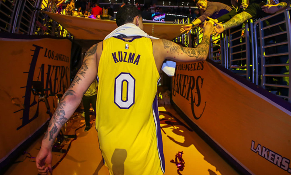 德安东尼离开篮网,湖人库兹马报价3队被拒绝,西蒙斯1换8遭拒!