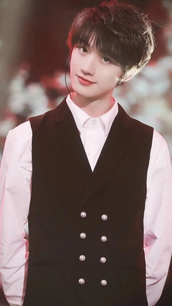 丁程鑫绝美壁纸快来领取呀