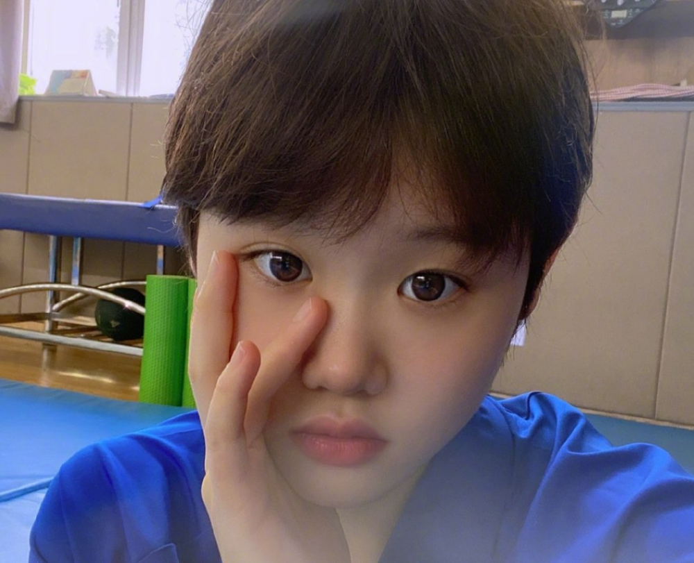 张家齐夺冠后最想要芭比娃娃,当众坦言:不用送,我可以自己买_腾讯新闻