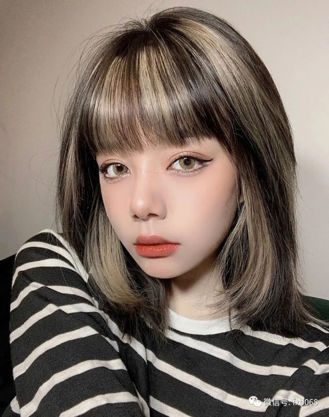 "短发千禧甜酷挑染,心动吗