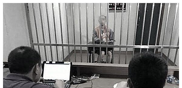 李正光伏法记:从坏孩子变黑帮老大,别人都说他够义气_腾讯新闻