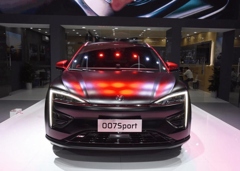 3.9秒破百，610公里续航，实拍蔚来007Sport，你爱了吗？