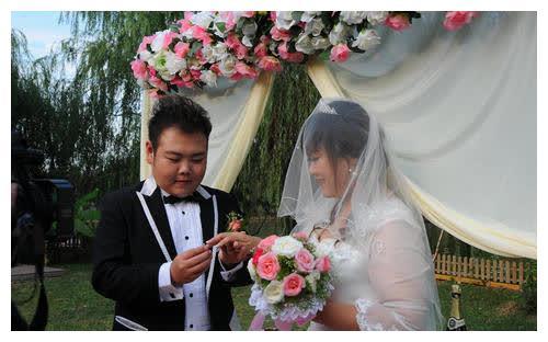 安徽小胖墩婚礼图片