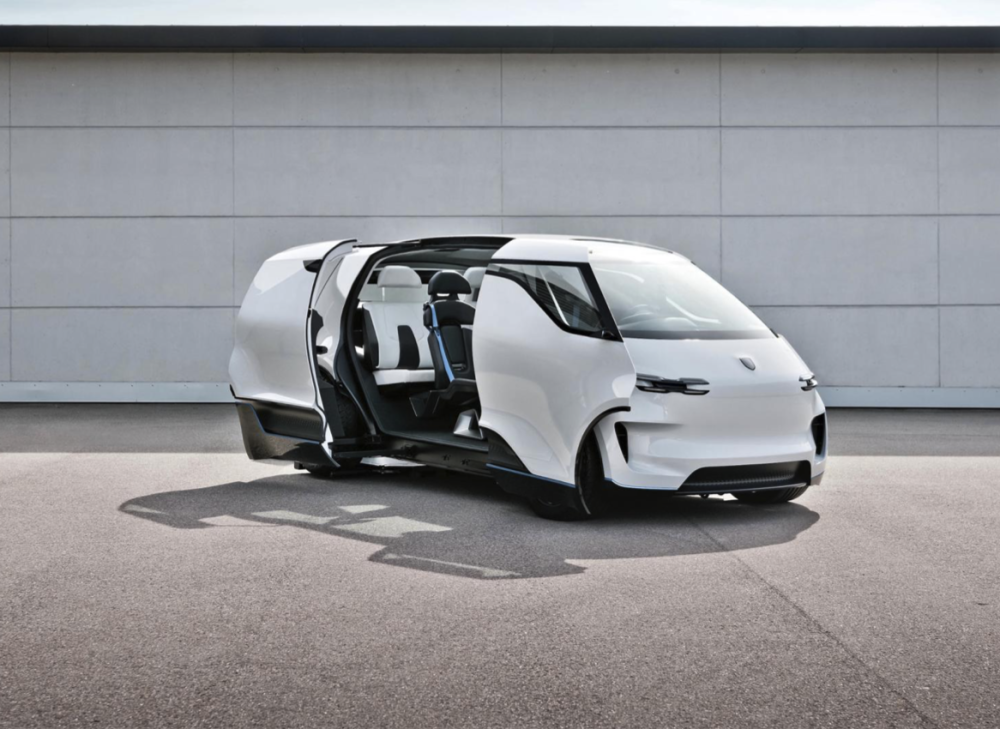 来看看保时捷的MPV咋样，保时捷Renndienst内饰官图