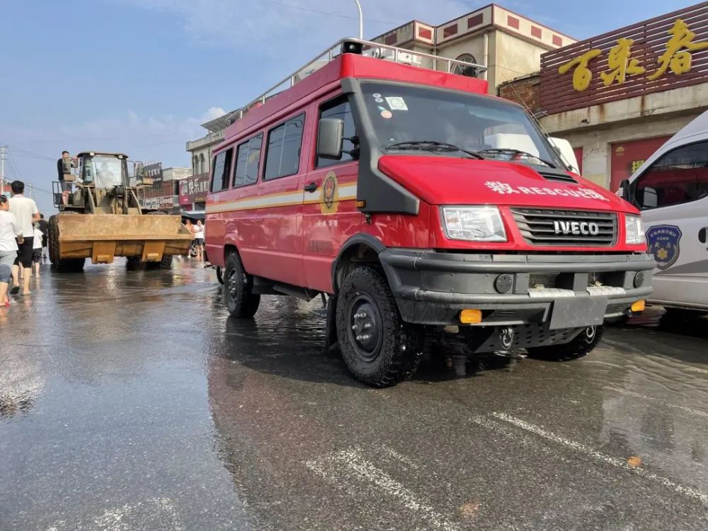 gq报道亲历河南救灾现场我看到了民间救援队的力量与困扰