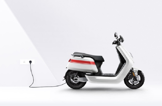 电动车“每天充”和“用完充”，哪个会更伤电池？别让自己再充错