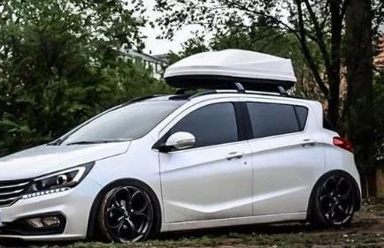 打工族买车，价格越低越好，合资车仅售4万出头，省油保养还便宜，完胜飞度