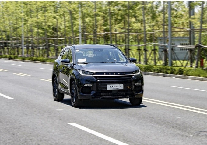 IMAX级的视觉享受，星途TX超能四驱的智慧座舱真有料！