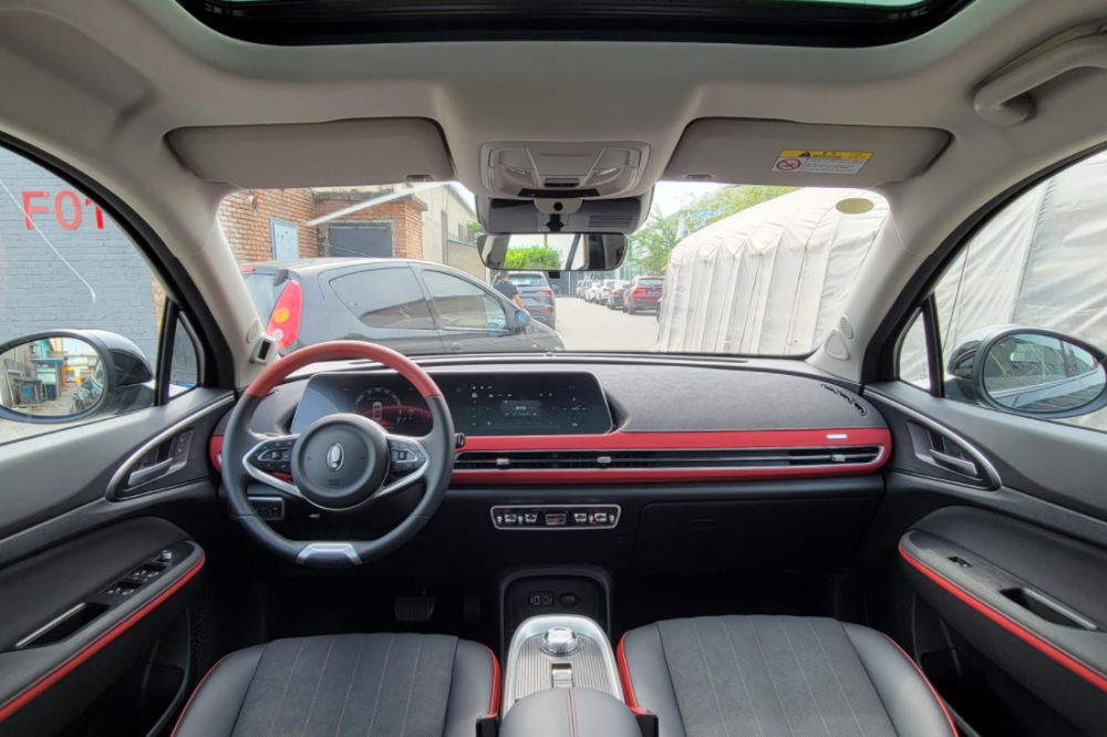 质感出色更有运动范，欧拉好猫GT内饰图曝光，纯电性能SUV