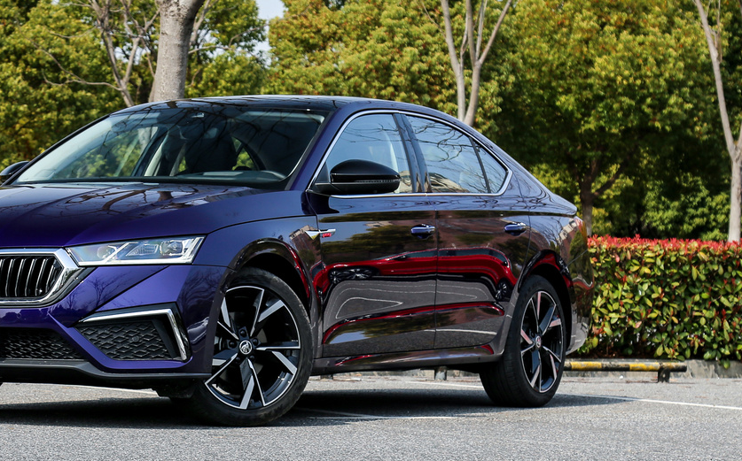 上市就被冷落的合资家轿，酷似A4L，尺寸不输速腾，降至11w多求生