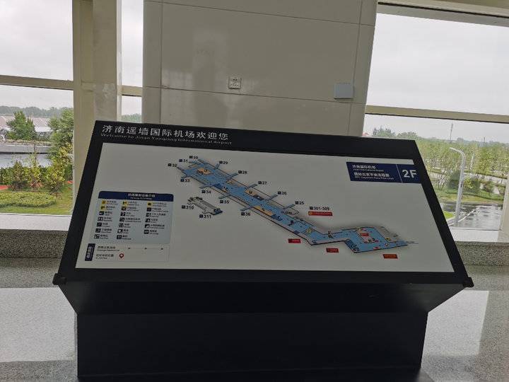 设有自助行李托运柜台 济南机场北指廊智能化提升旅客出行效率_腾讯