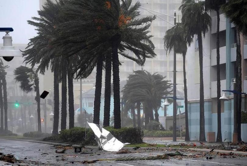 报告称,美国国家海洋和大气管理局预测,今年的飓风季节非常活跃,可能