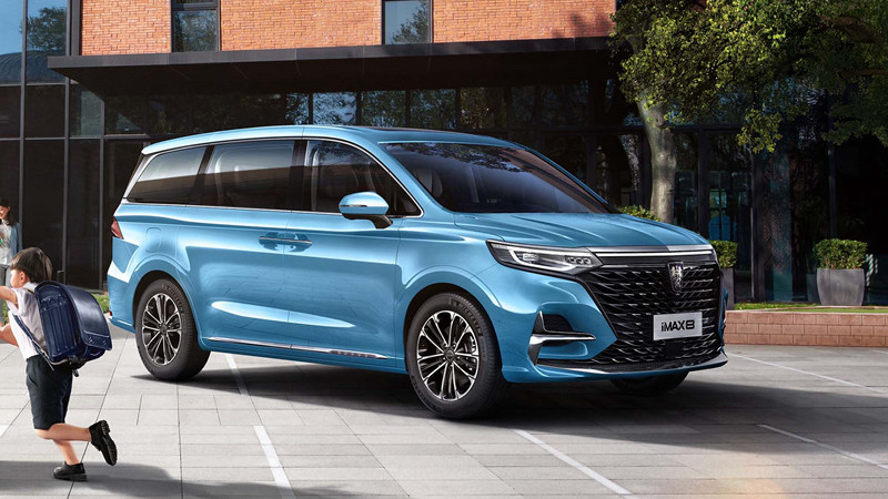 尺寸没有别克GL8大但配置挺高，新款荣威iMAX8值得期待吗？