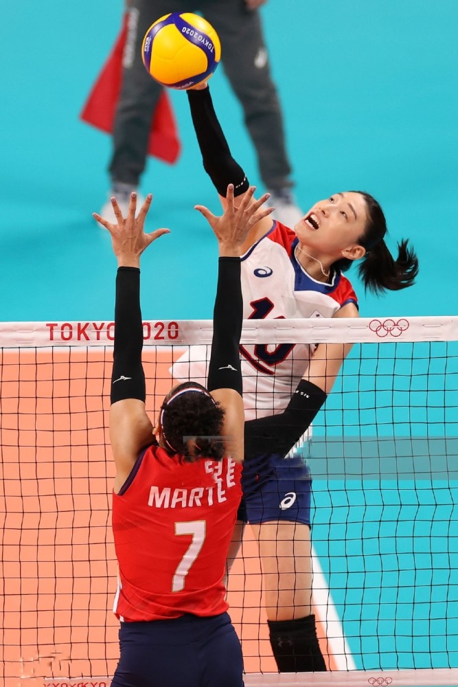 金软景带领韩国女排32险胜多米尼加女排