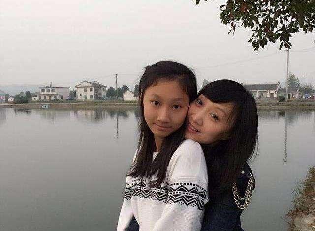 云飞1978年8月出生在内蒙古自治区土默右旗一个小村庄.