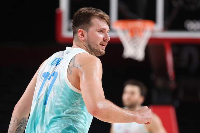 东契奇 东契奇在奥运赛场变得无所不能，刚打了两场就破了自己的NBA得分纪录