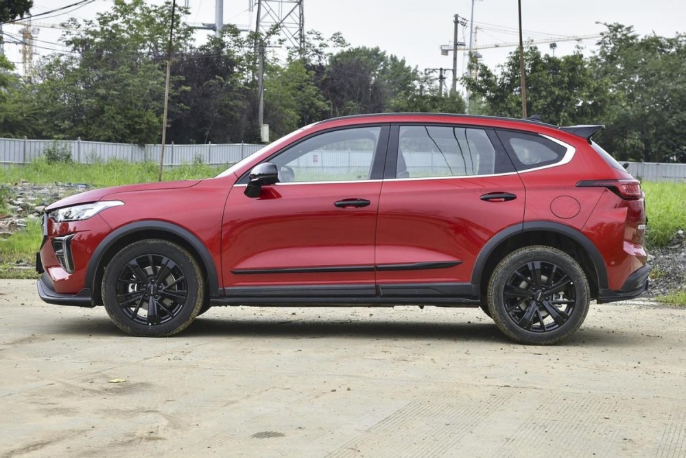 又一国产高颜值suv,7.7秒破百,满油800公里,顶配才12.38万