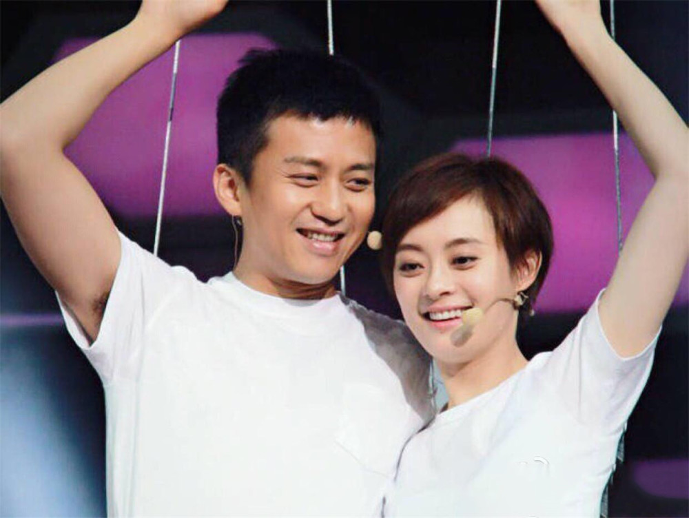 为啥孙俪邓超捐100万要晒单周杰伦夫妇捐300万不晒曹颖一语道破