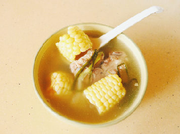 广东靓汤—粟米猪骨汤