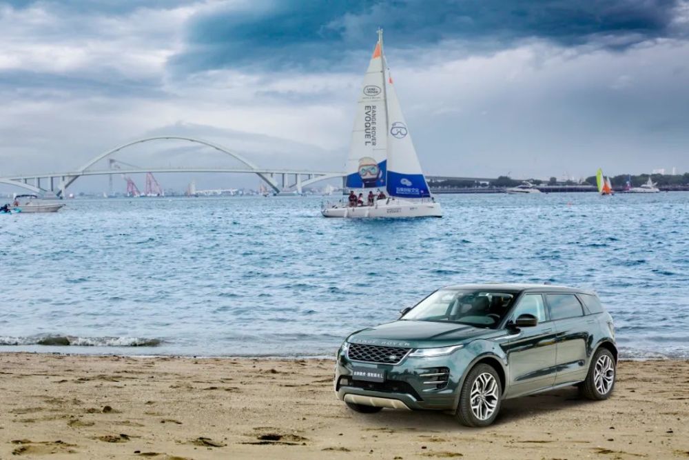 乘风破浪赏极光——全新路虎揽胜极光L