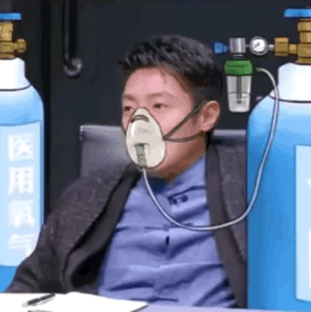 继吴京后撒贝宁也成东京奥运会场外最忙的人,表情包火遍全网