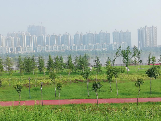 洛浦公园南岸李楼段景色美