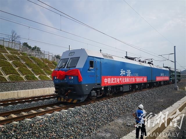 张吉怀高铁顺利完成热滑试验 即将联调联试